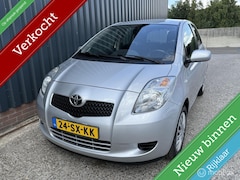Toyota Yaris - 1.3 VVTi Sol NAP/BOEKJE/AIRCO/5DEURS/CV/LANGE APK