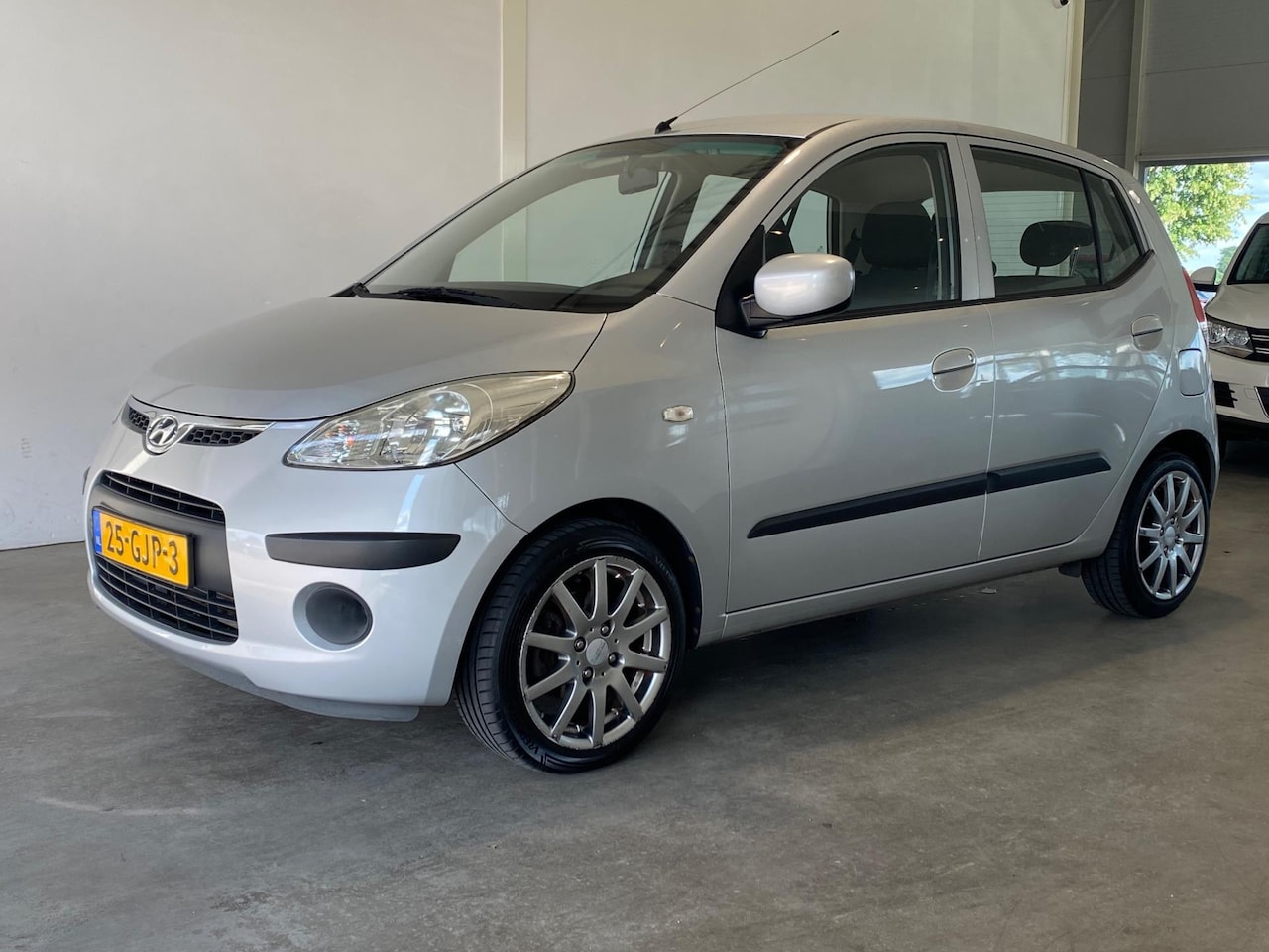 Hyundai i10 - 1.1 Airco Trekhaak 124dkm! - AutoWereld.nl