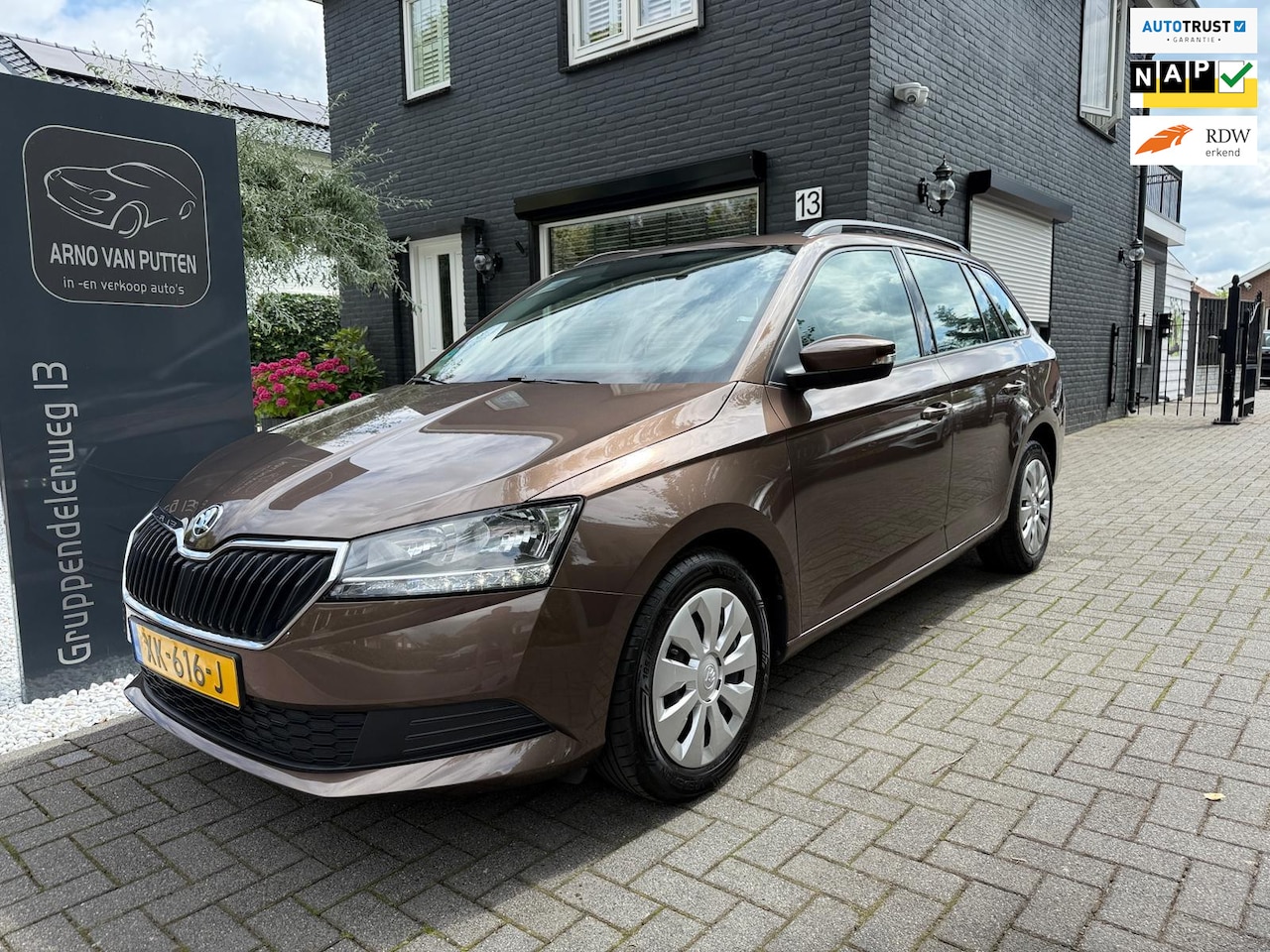 Skoda Fabia Combi - 1.0 Active - Airco - Cruise - AutoWereld.nl