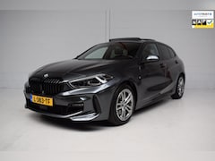 BMW 1-serie - M-SPORT ORG.NED / PANORAMADAK / CAMERA / SFEERVERLICHTING / CARPLAY / LED / HALF-LEDER