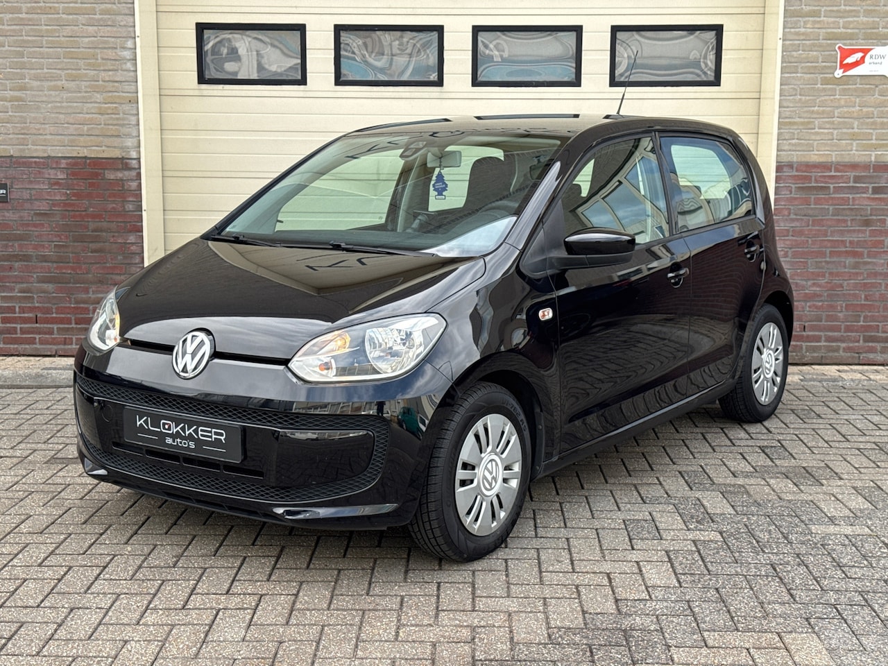 Volkswagen Up! - 1.0 move up! BlueMotion Airco | Navigatie | 5deurs - AutoWereld.nl