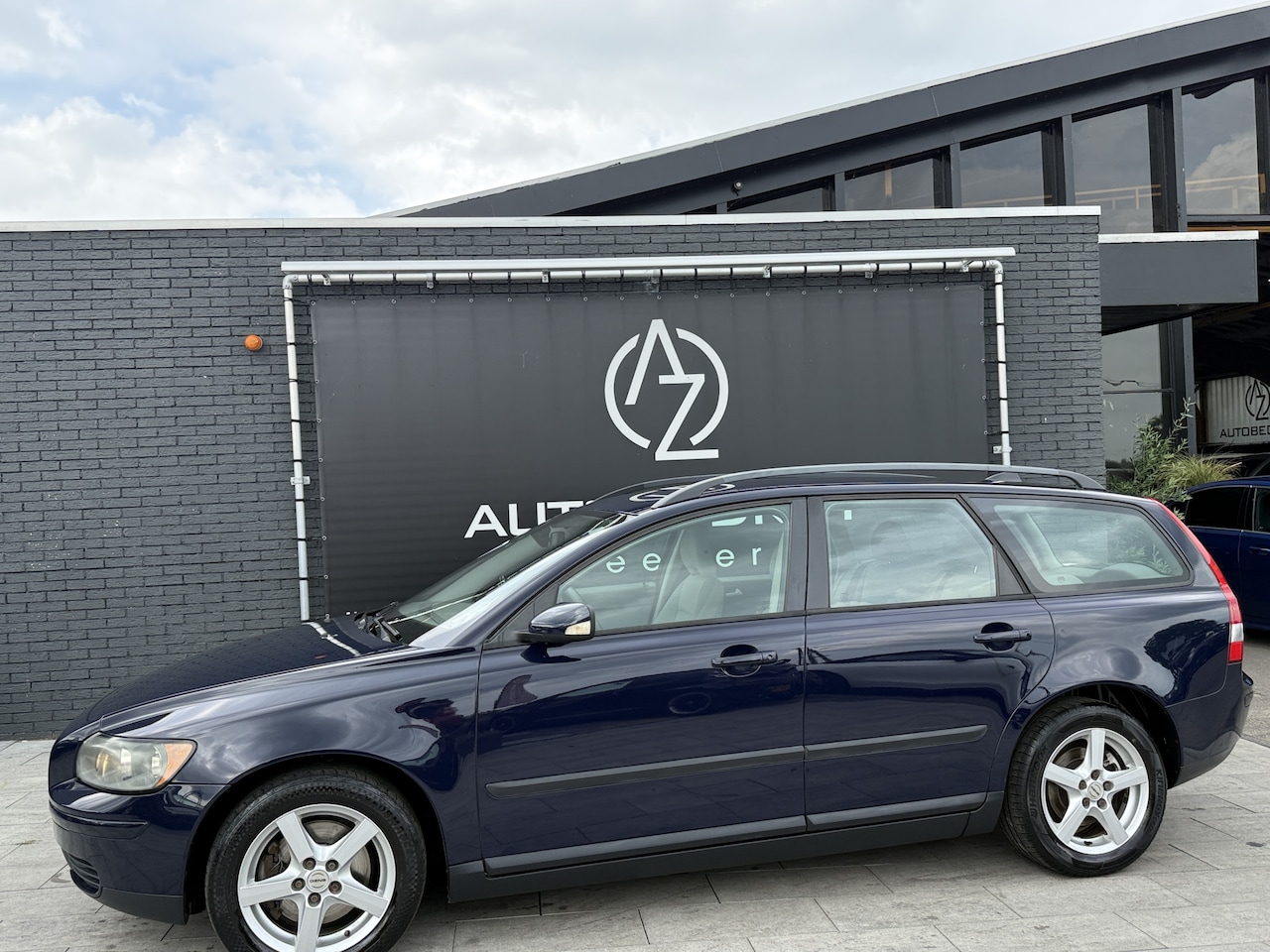 Volvo V50 - 2.4 Automaat * AIRCO KOUD !! * - AutoWereld.nl