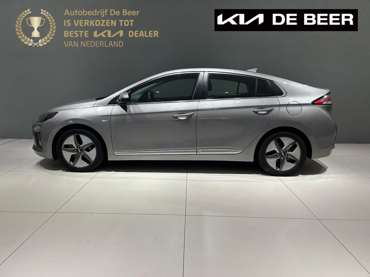 Hyundai IONIQ - 1.6 GDI HEV 141 pk DCT Premium - AutoWereld.nl