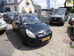 Hyundai i20 - 1.2i i-Drive 5drs airco elek pak nap apk