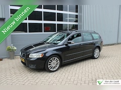 Volvo V50 - 1.8 Momentum | Leer | Trekhaak | Boekjes | NAP