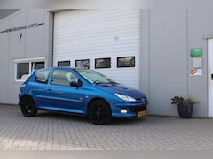 Peugeot 206 - 1.4 Air-line 2 JBL. Geen apk/koppeling hoog