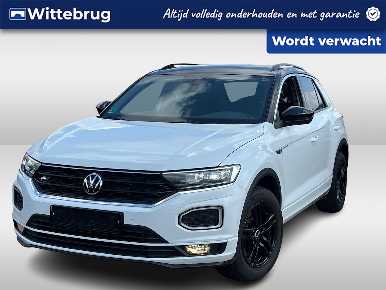 Volkswagen T-Roc - 1.5 TSI 150pk DSG R-Line / Zwart Dak / 19" Suzuka / Virtual Cockpit / Stoelverwarming / LE - AutoWereld.nl