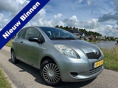 Toyota Yaris - 1.0 VVTi Terra Trekhaak / Elektrische ramen / 140582 KM NAP