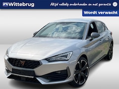 CUPRA Leon - 1.4 e-Hybrid 245pk Performance DSG Automaat / Navigatie / LM 19 inch / Park Assist / LED k