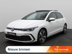 Volkswagen Golf - 1.4 eHybrid GTE Panoramadak, Trekhaak, 18" Bakersfield, Head-up Display, Matrix-Led Koplam