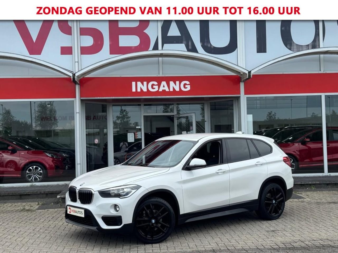 BMW X1 - SDRIVE 18D HIGH-EXECUTIVE LEER NAVIGATIE AIRCO LMV PDC - AutoWereld.nl