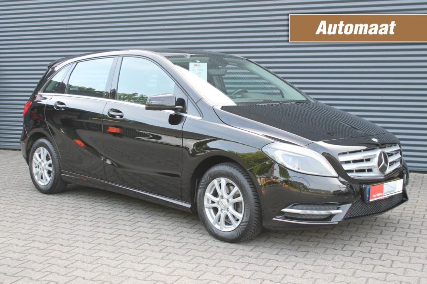 Mercedes-Benz B-klasse - B180 Ambition Uitv. NAVIGATIE - AUTOMAAT - AutoWereld.nl