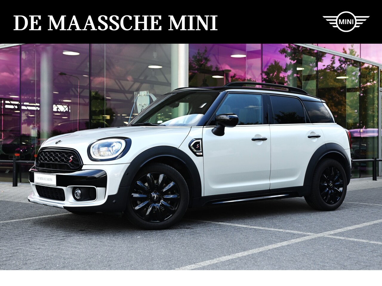 MINI Countryman - Cooper S Chili Automaat / Panoramadak / Achteruitrijcamera / Head-Up / LED / Park Assistan - AutoWereld.nl