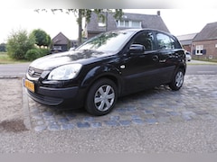 Kia Rio - 1.4 LX 5 drs airco 229 dkm radio - 4 elektr.ramen