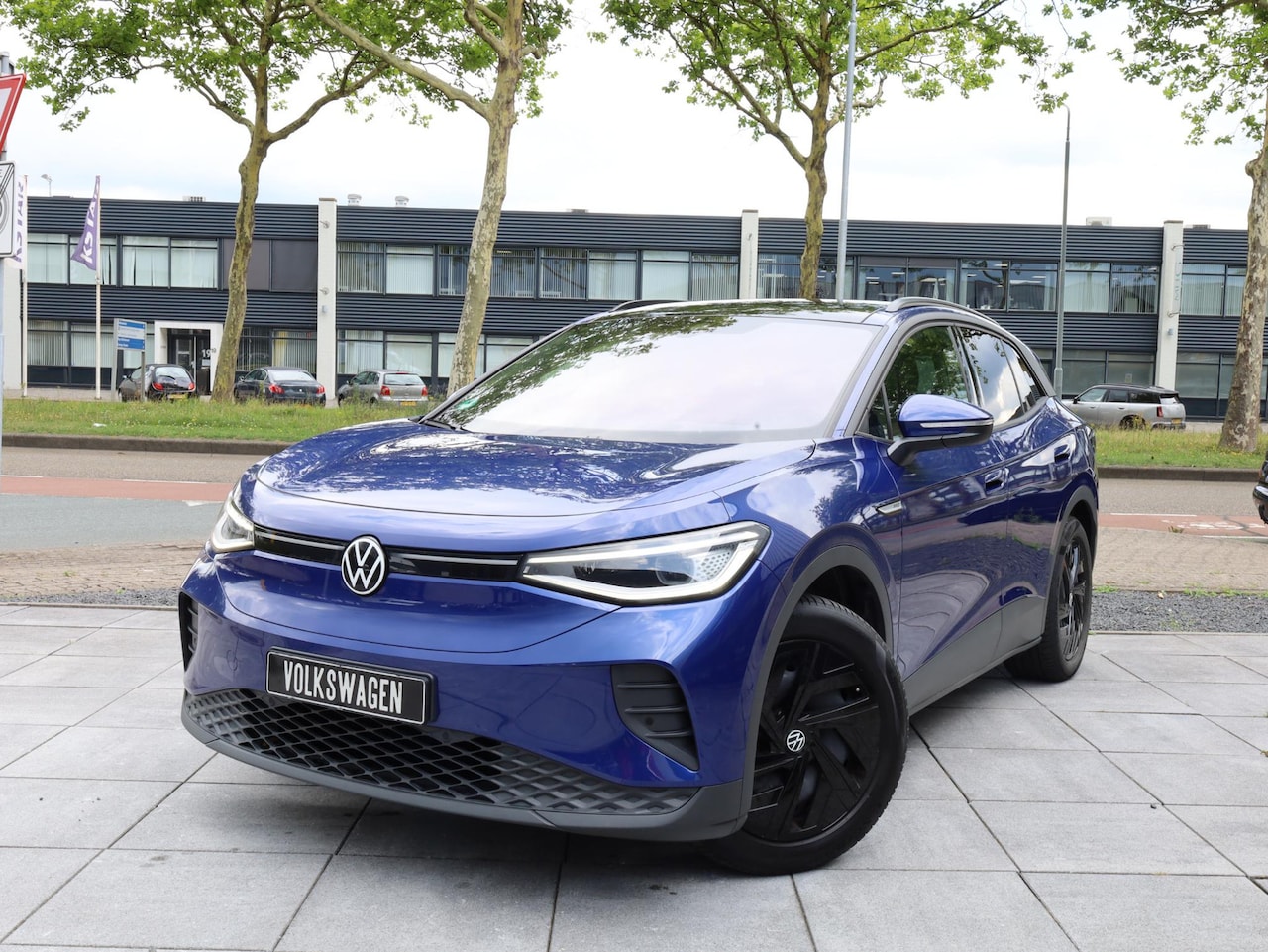 Volkswagen ID.4 - Pro 77 kWh 150KW | Panodak | Warmtepomp | Keyless | IQ Light Matrix LED | Camera | Adaptiv - AutoWereld.nl
