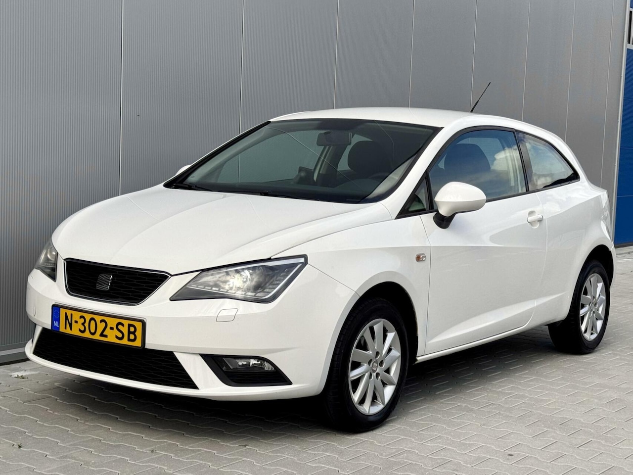 SEAT Ibiza SC - 1.2 - 124.000 KM | Xenon | Led | Navi | Clima! - AutoWereld.nl