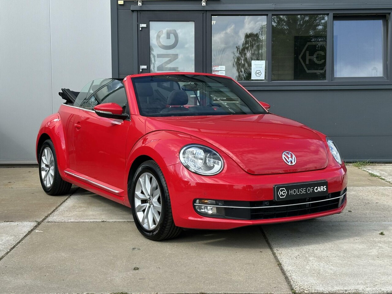 Volkswagen Beetle Cabriolet - 1.2 TSI Design Automaat - AutoWereld.nl