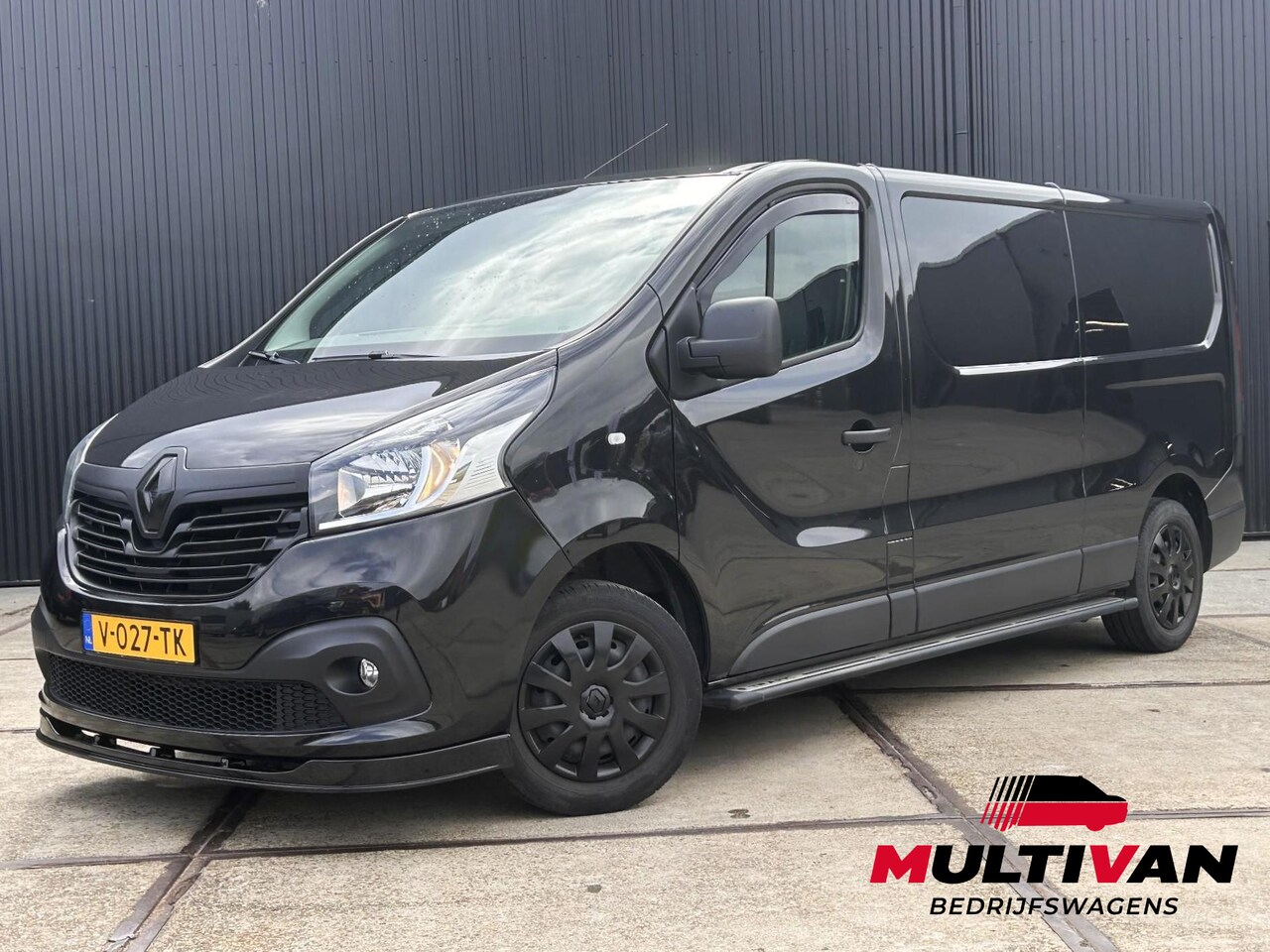 Renault Trafic - 1.6 120pk L2H1 Comfort | Navigatie | Camera | Trekhaak | Sidebars | - AutoWereld.nl