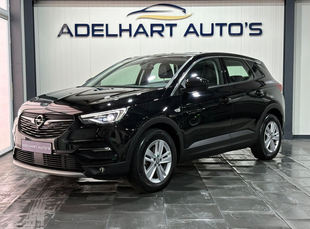 Opel Grandland X - 1.2 Turbo Business Edition Automaat / Navigatie full Map / Cruise control / Climate contro - AutoWereld.nl