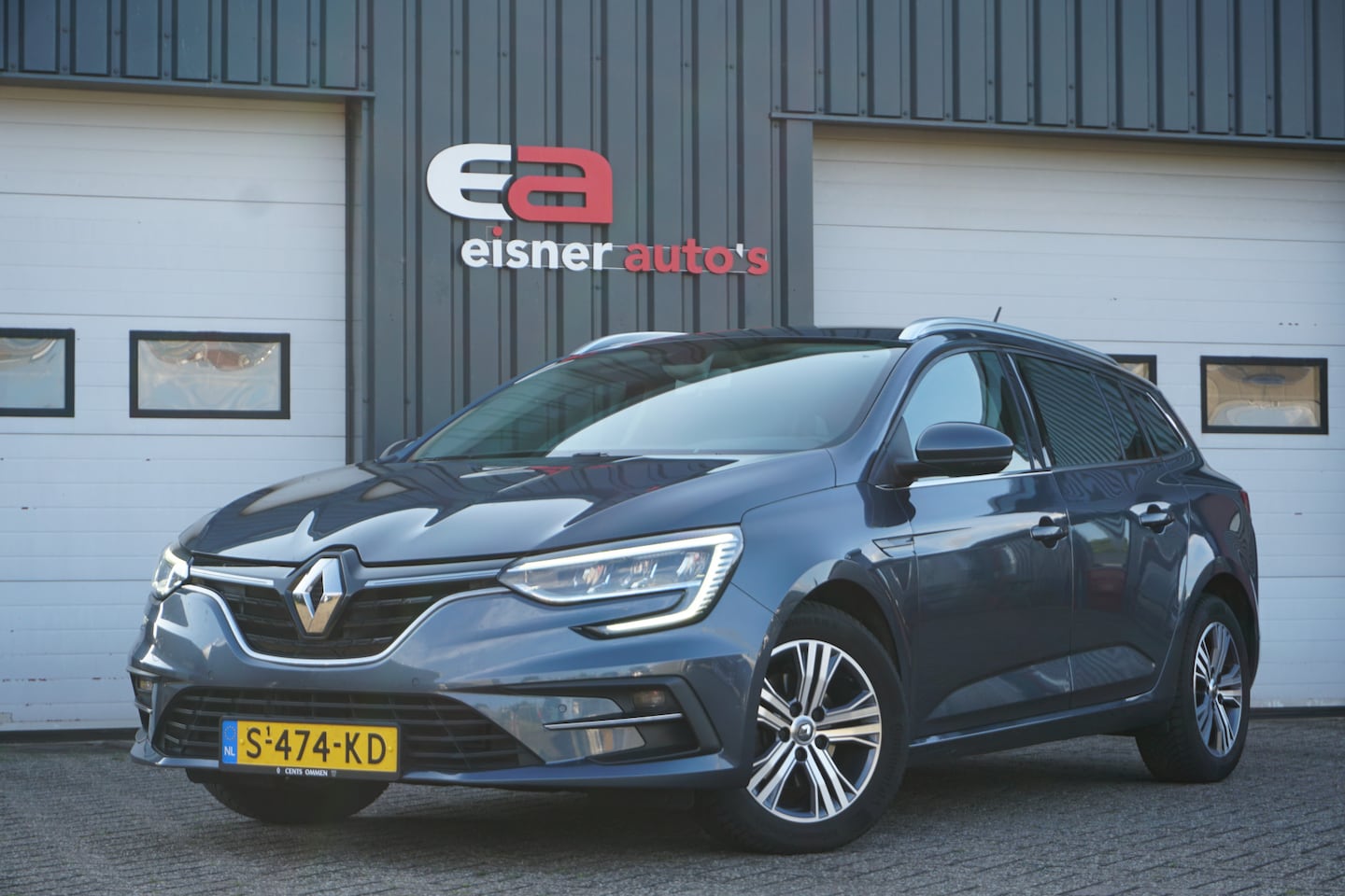 Renault Mégane Estate - 1.3 TCe 140 Equilibre | LED | TREKHAAK | CARPLAY | CLIMA | - AutoWereld.nl