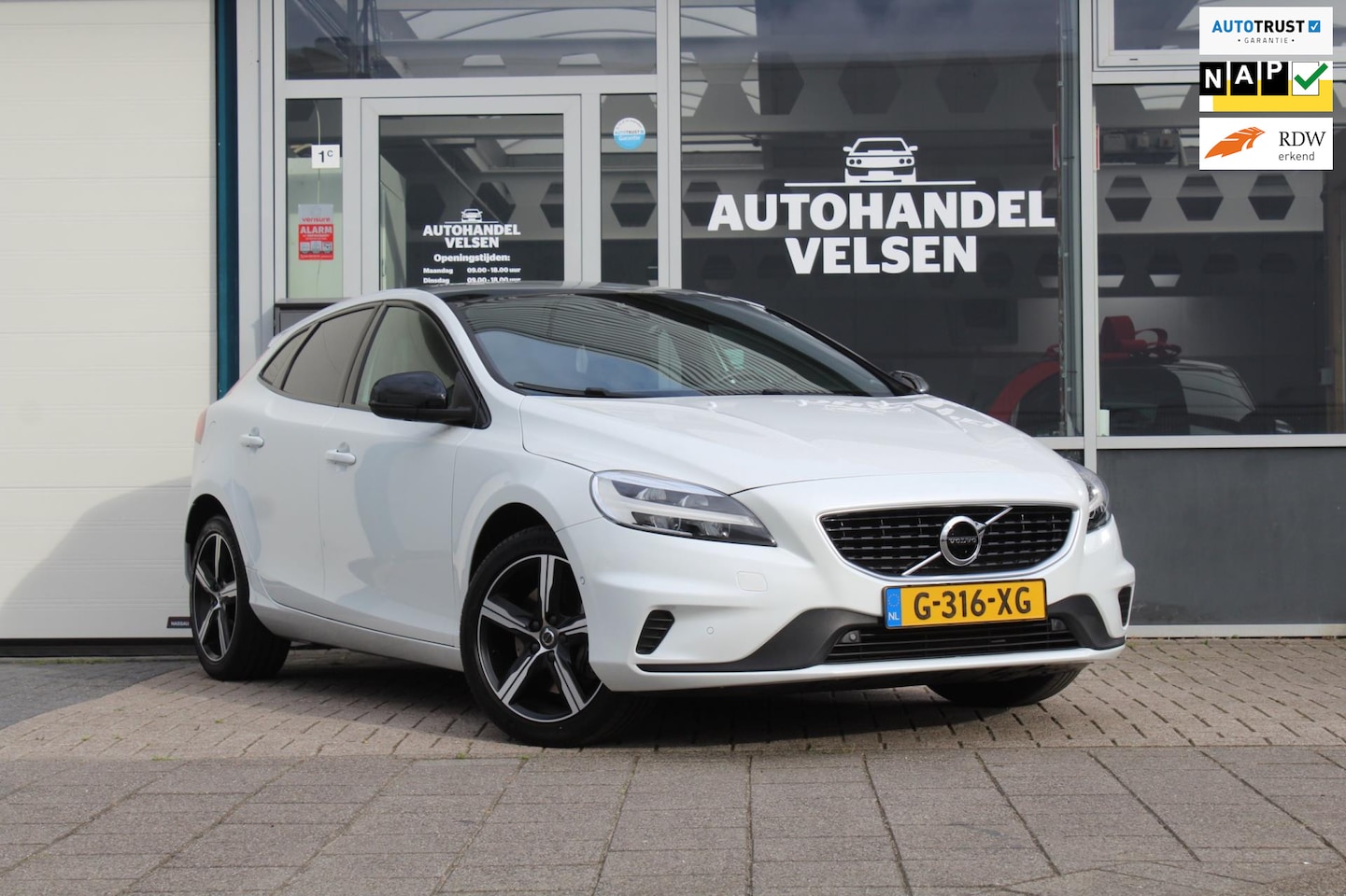 Volvo V40 - 1.5 T3 Polar+ Sport Automaat Navi Camera - AutoWereld.nl