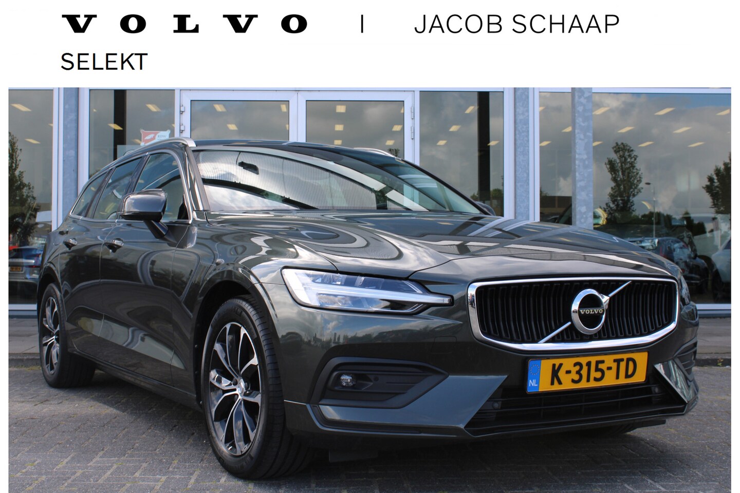 Volvo V60 - B3 Automaat Business Pro | Trekhaak | Blis | PDC V+A | Adapt. Cruise | DAB | Keyless - AutoWereld.nl