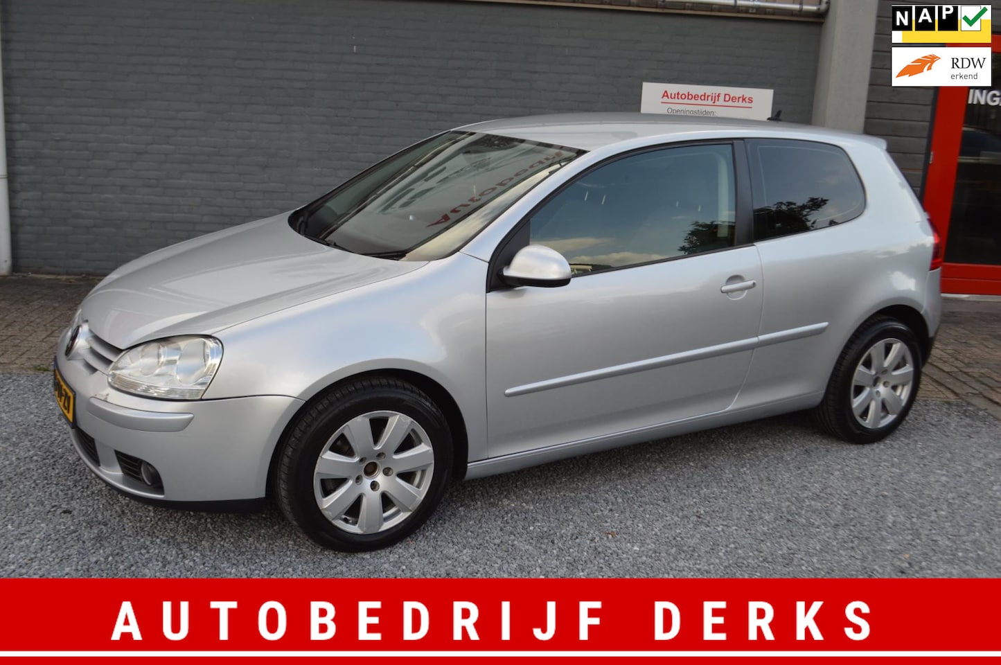 Volkswagen Golf - 1.6 Optive 4 Airco Stuurbekrachtiging Jaar APK - AutoWereld.nl