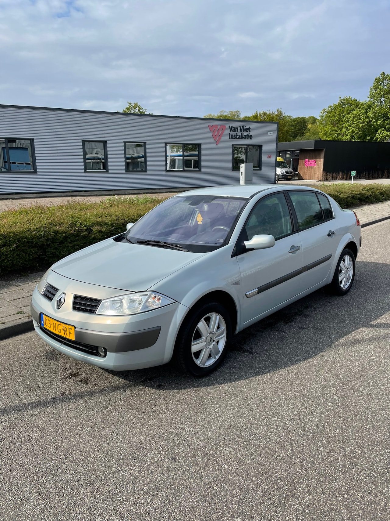 Renault Mégane - 1.6-16V Dynamique Comfort met " NIEUWE APK '' - AutoWereld.nl