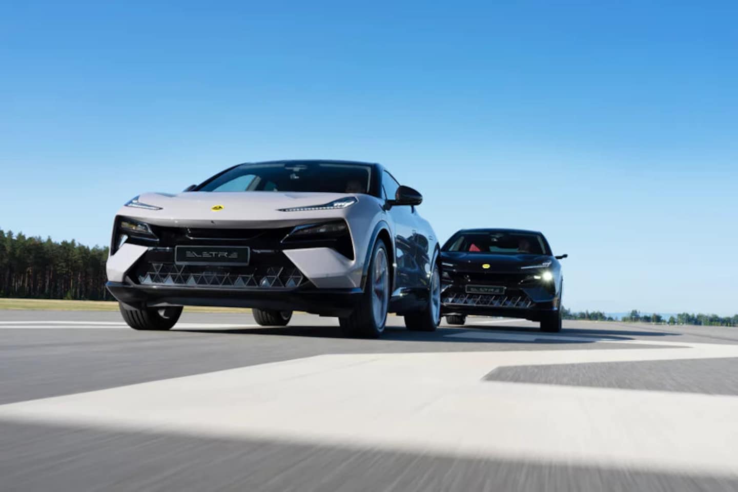 Lotus Eletre - 900 R - AutoWereld.nl