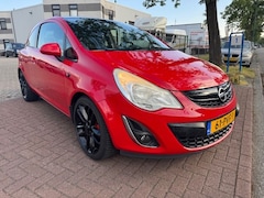 Opel Corsa - 1.4-16V Two Tone Color Edition Airco, Cruisecontrol Zeer Nette Auto