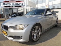 BMW 3-serie - 320i Executive automaat nl-auto 19 inch , private glass, airco ecc etc