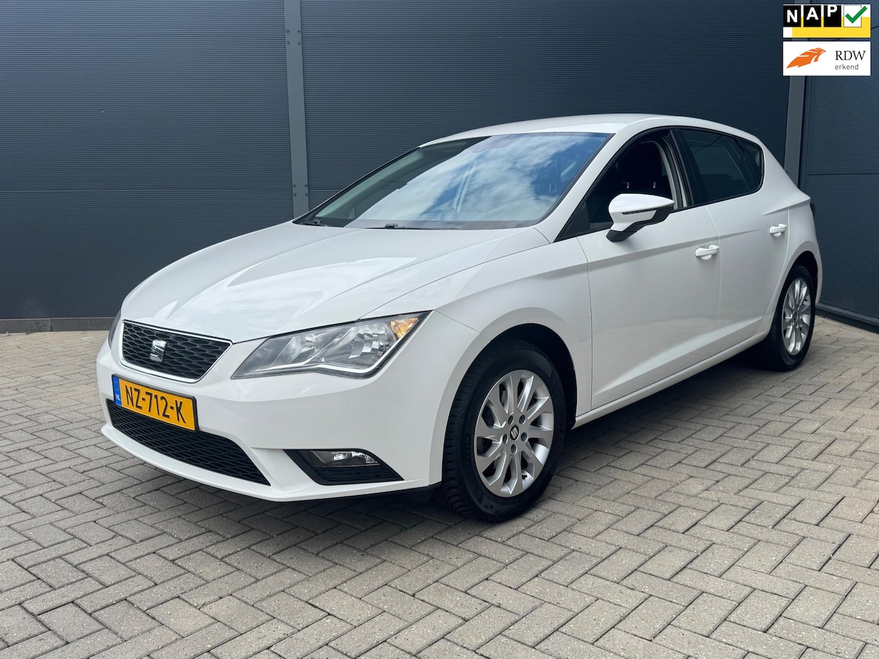 SEAT Leon - 1.2 TSI Style 1.2 TSI Style - AutoWereld.nl
