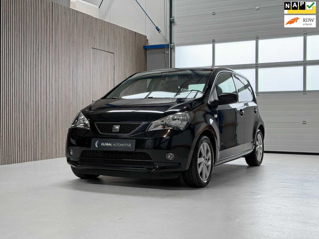 SEAT Mii - 1.0 Style Sport - NL AUTO - AUTOMAAT - AIRCO - LICHTMETALEN VELGEN - NAVIGATIE - AutoWereld.nl