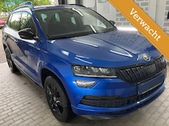 Skoda Karoq - 1.5 TSI Sportline Pano ACC Elec kofferklep 19"
