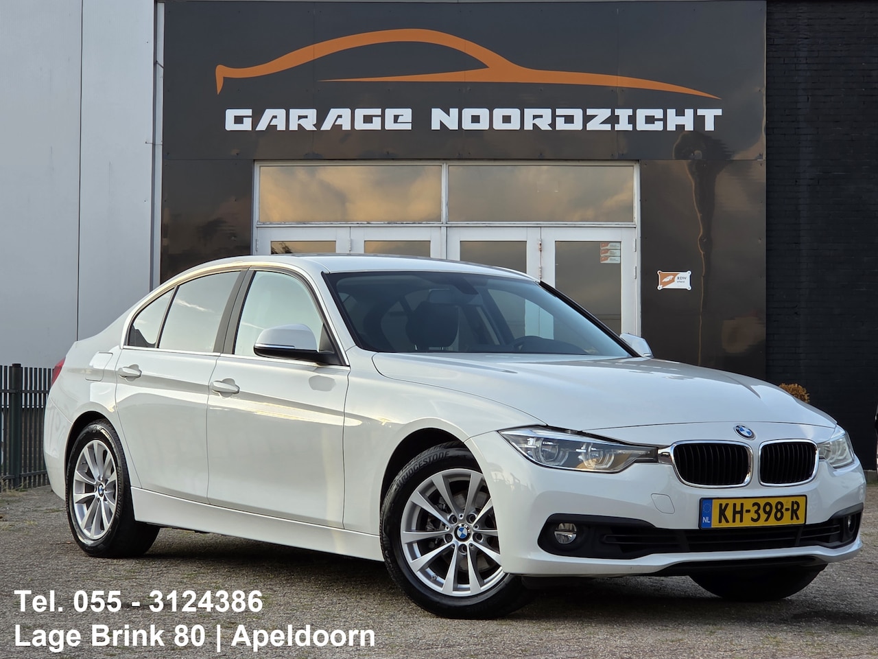 BMW 3-serie - 330e Centennial Executive XENON LED|AUTOMAAT|NAVIGATIE|LEDER|PDC VOOR & ACHETER|GETINT GLA - AutoWereld.nl