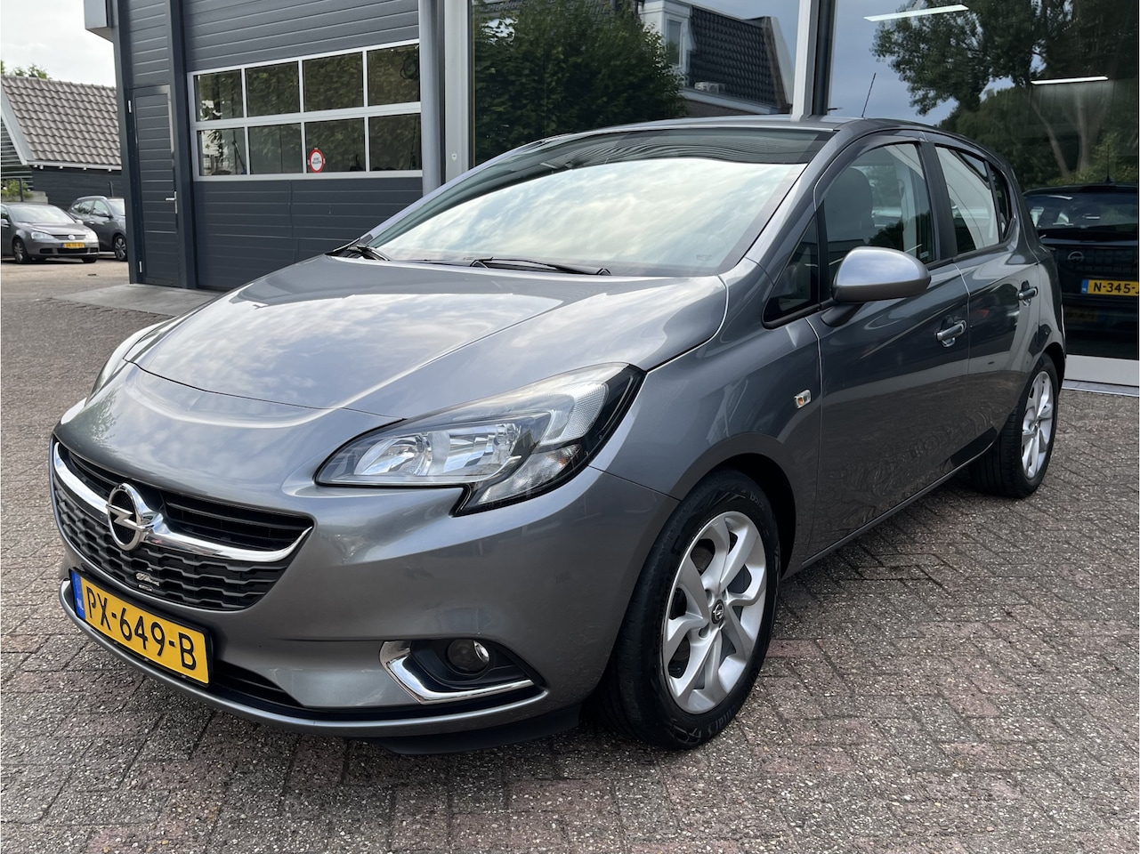 Opel Corsa - 1.4 Online Edition Carplay, Cruise Control, Airco, Parkeersensoren - AutoWereld.nl