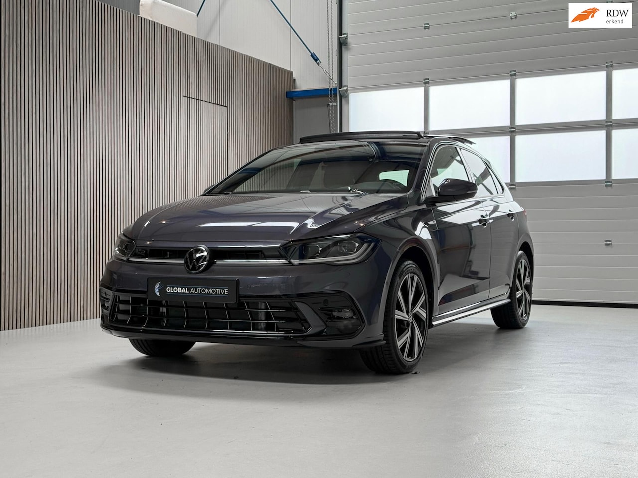 Volkswagen Polo - 1.0 TSI R-Line 110PK - PANODAK - AUTOMAAT - VIRTUAL COCKPIT - STOELVERWARMING. - CAMERA - - AutoWereld.nl