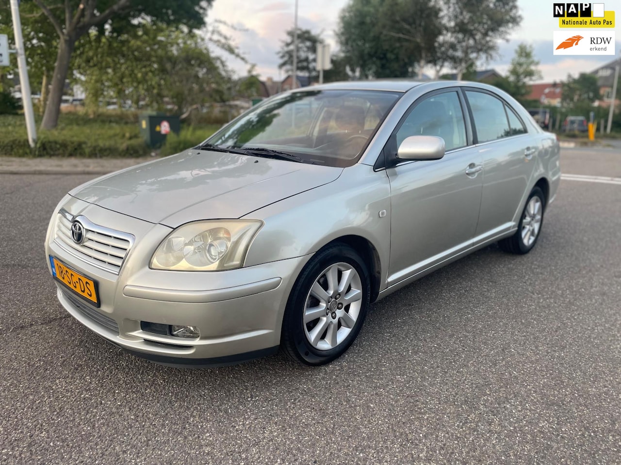 Toyota Avensis - 1.8 VVTi Linea Luna / 1e.eigenaar / airco / elek.ramen / deurvergrendeling / nap.... - AutoWereld.nl