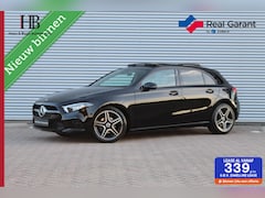 Mercedes-Benz A-klasse - 180 Pano/Sfeer/18inch AMG/Led/Carplay/Camera