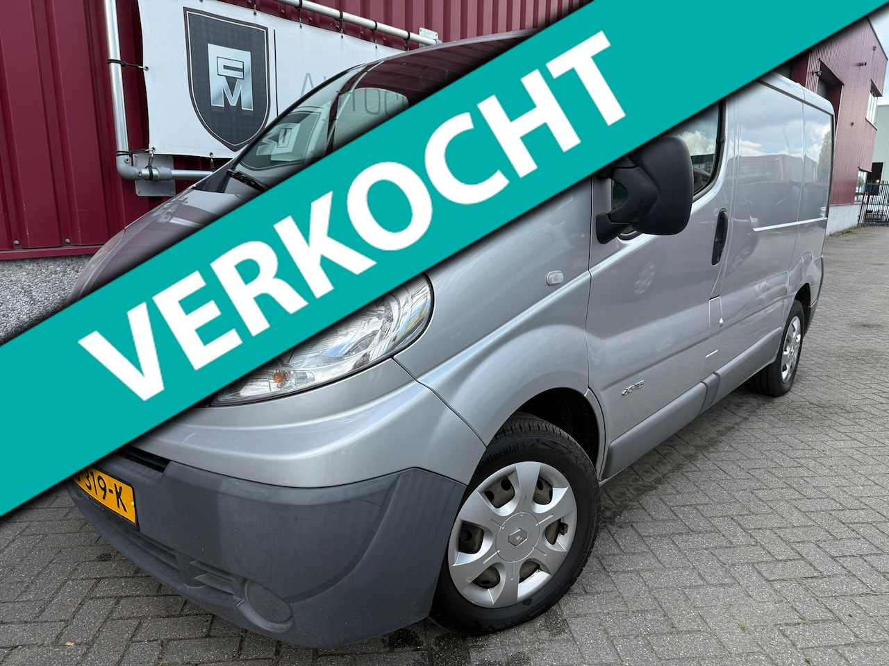 Renault Trafic - 2.0 dCi T27 L1H1 DC Eco // Automaat // 120 DKM NAP - AutoWereld.nl
