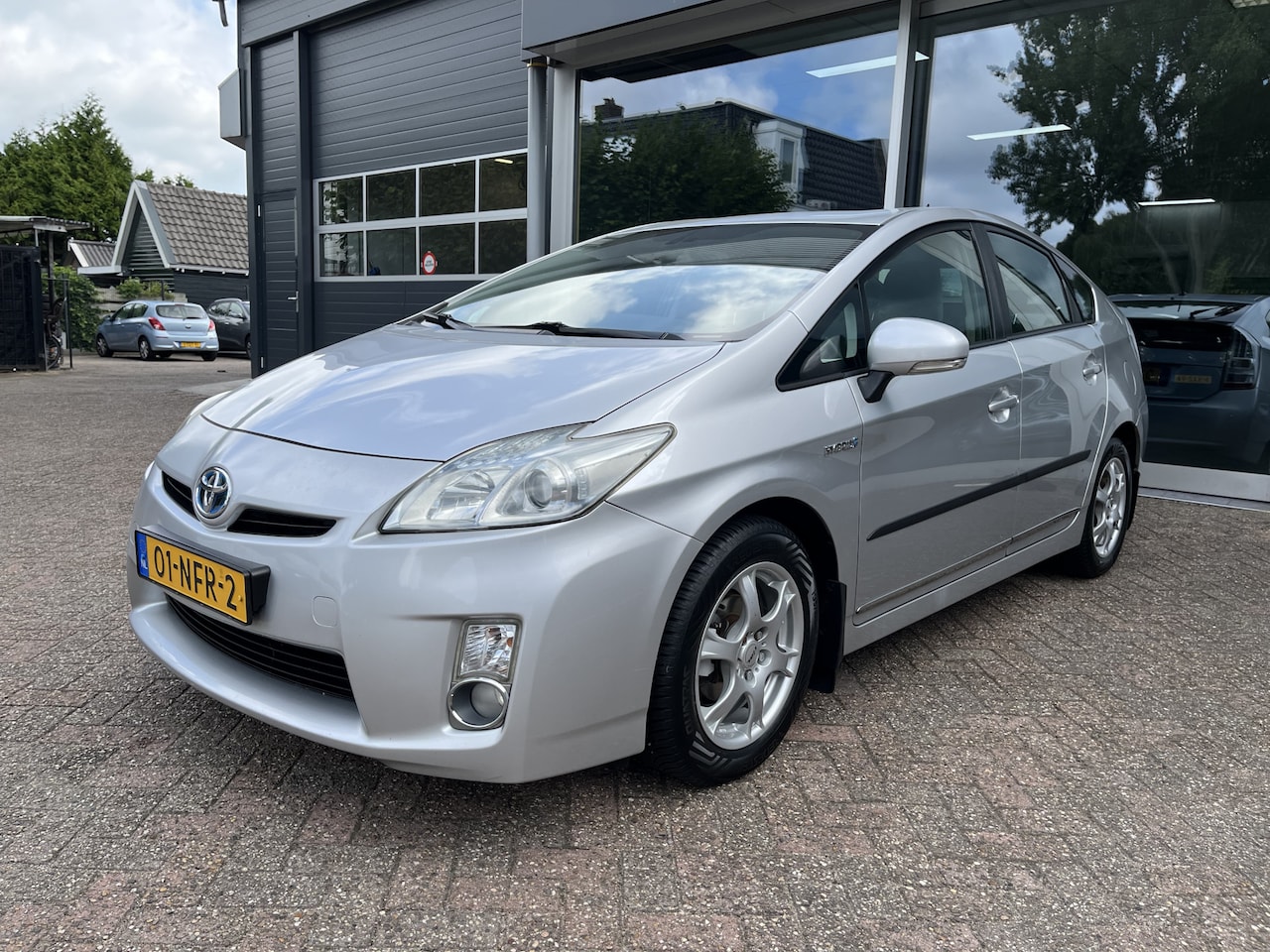 Toyota Prius - 1.8 Aspiration Cruise Control, Airco, LM velgen. - AutoWereld.nl