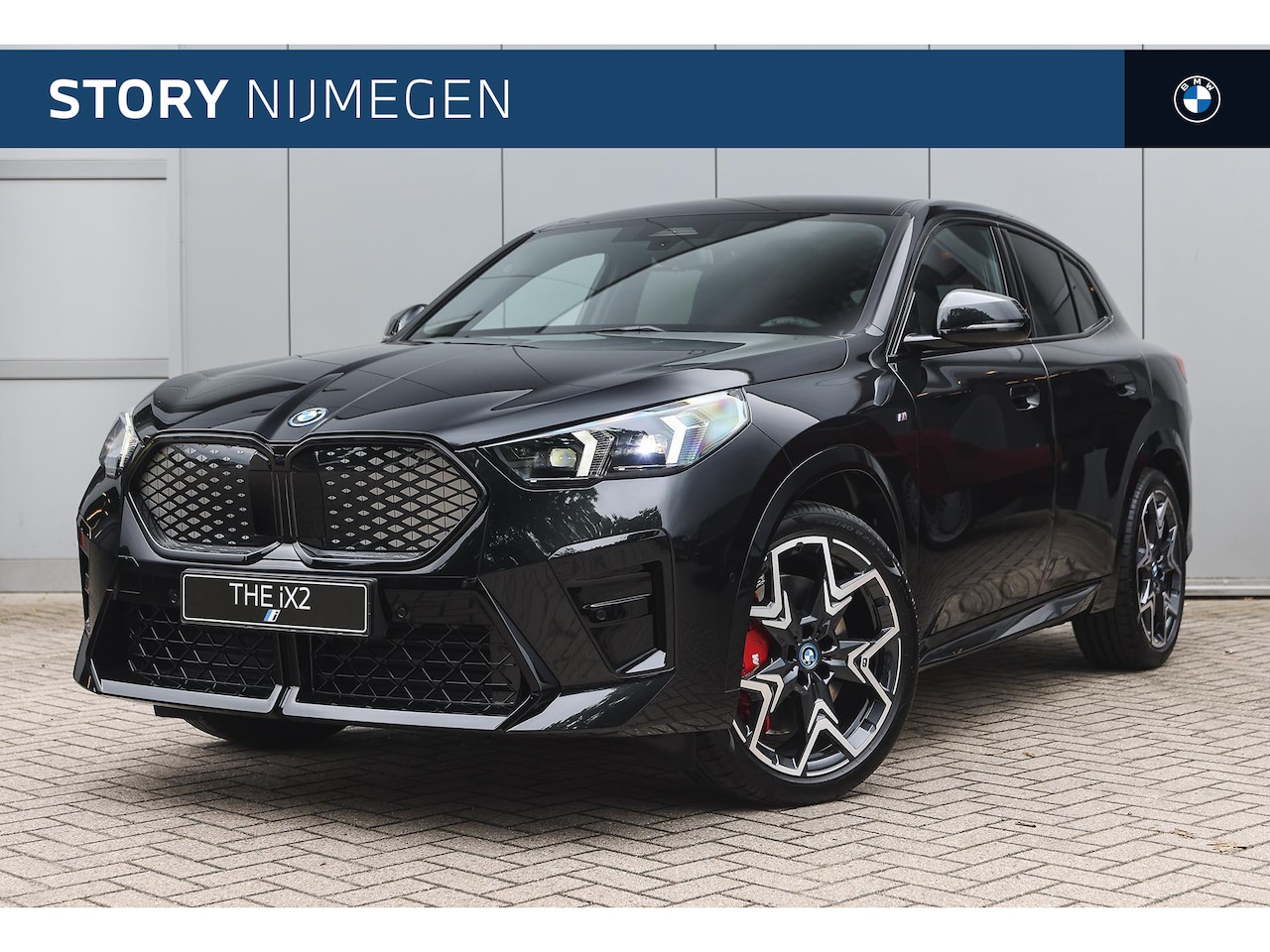 BMW iX2 - eDrive20 M Sport / Panoramadak / Achteruitrijcamera / Sportstoelen / Adaptieve LED / M Ada - AutoWereld.nl