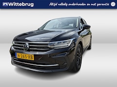 Volkswagen Tiguan - 1.5 TSI Life Business / Navi / Carplay