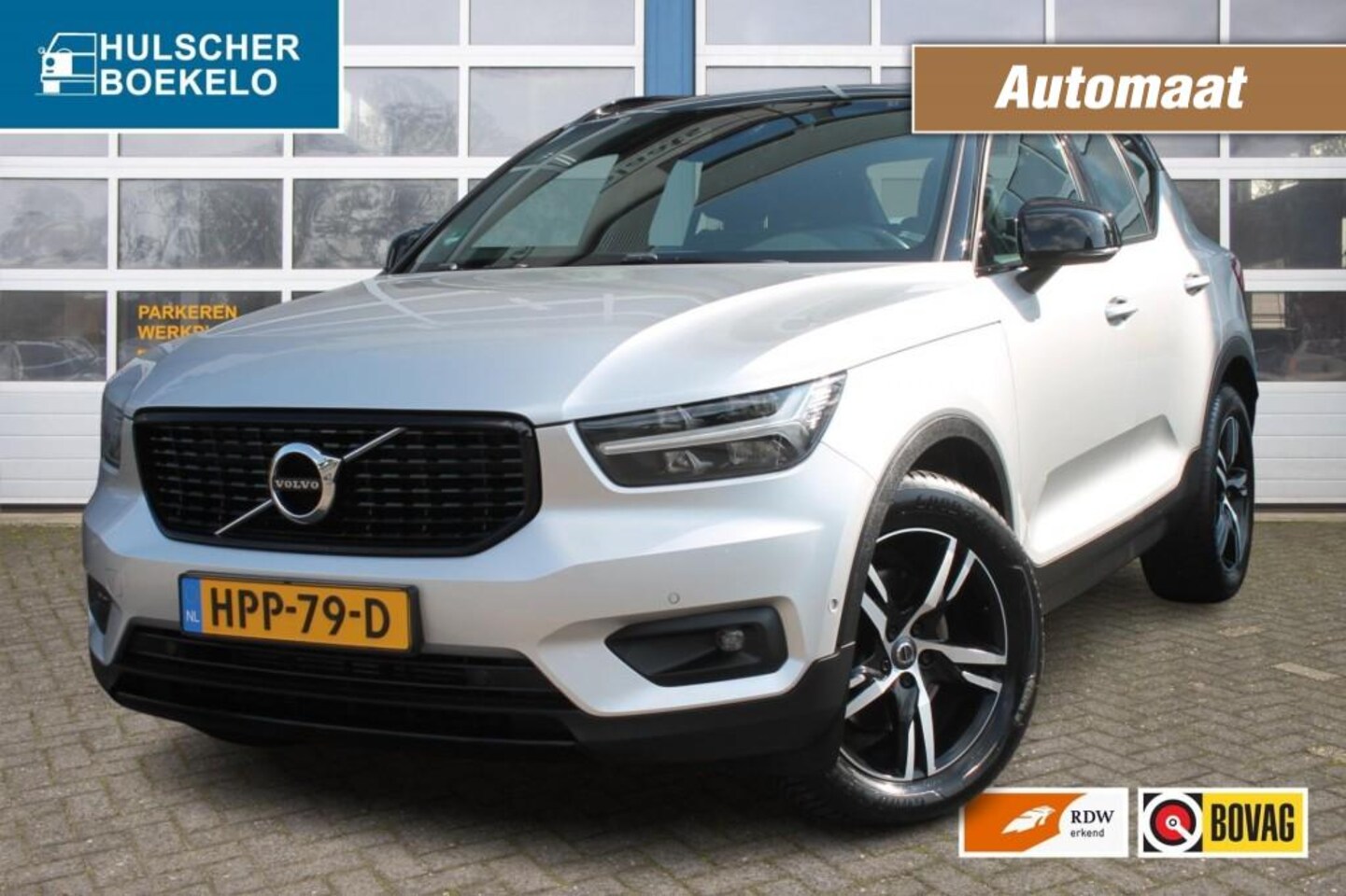 Volvo XC40 - 2.0 T4 AWD R-DESIGN   Trekhaak afneembaar / stoel v en a incl stuurvw. - AutoWereld.nl