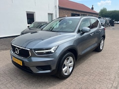Volvo XC40 - T3 Momentum
