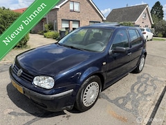 Volkswagen Golf - 1.6 Highline