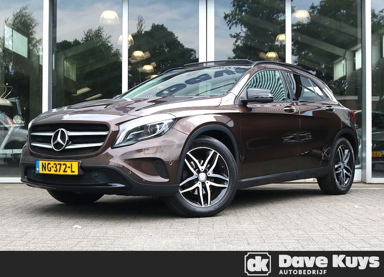 Mercedes-Benz GLA-Klasse - 180 Ambition | Panoramadak - AutoWereld.nl