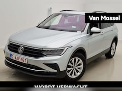 Volkswagen Tiguan - 1.5 TSI Life | 130PK | Trekhaak | Keyless | Digital Cockpit PRO | Carplay | Parkeercamera