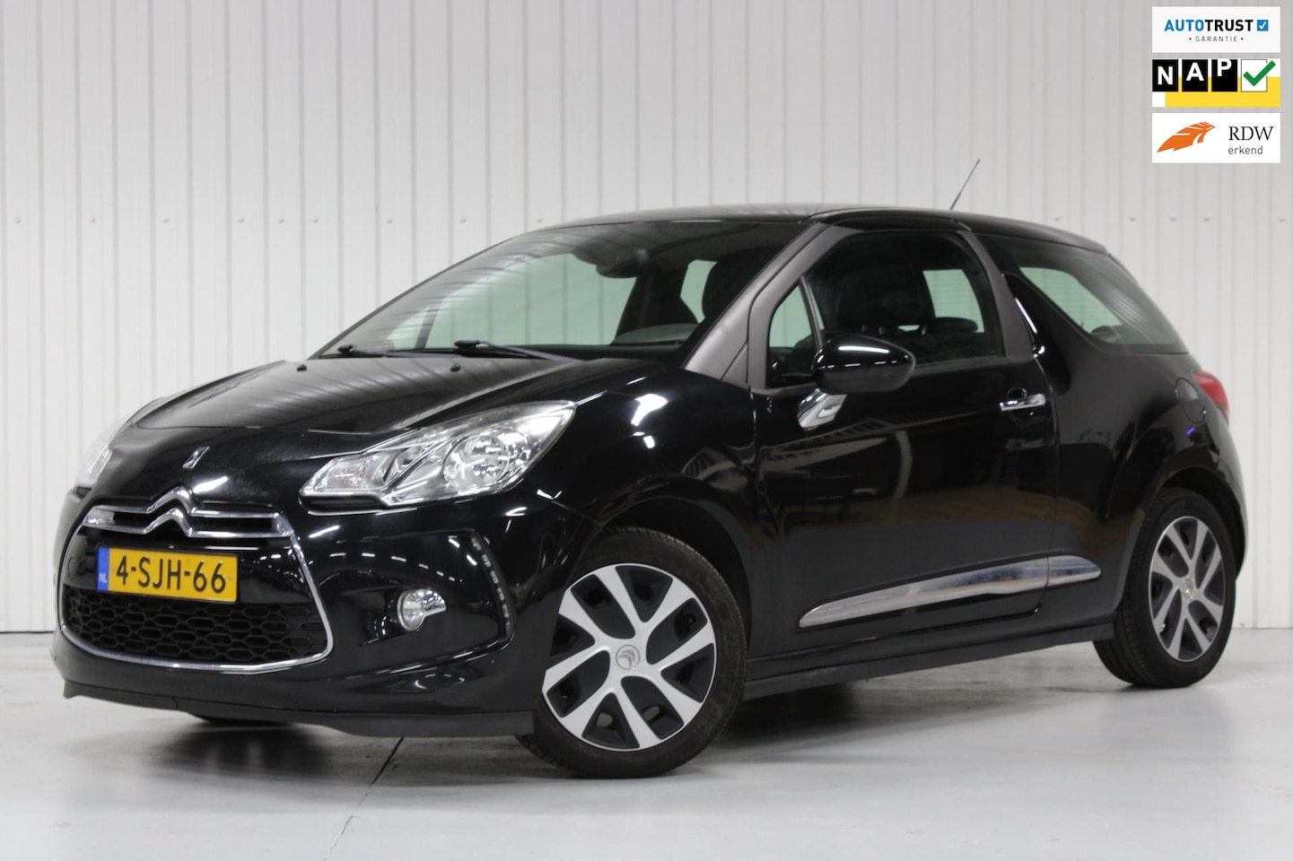 Citroën DS3 - 1.2 VTi Chic 1.2 VTi Chic - AutoWereld.nl