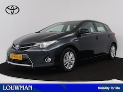 Toyota Auris - Hatchback 1.8 Hybrid Dynamic Limited